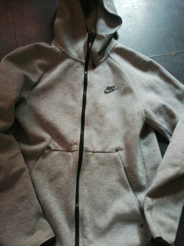 Original nike tech fleece size xs | in Tower Bridge, London | Gumtree